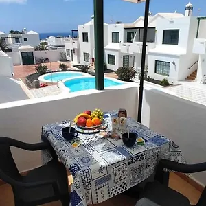 https://gibshouses-puerto-del-carmen.puertodelcarmen-hotels.org