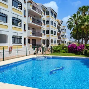https://apartment-las-acacias3.1costadelsol.com